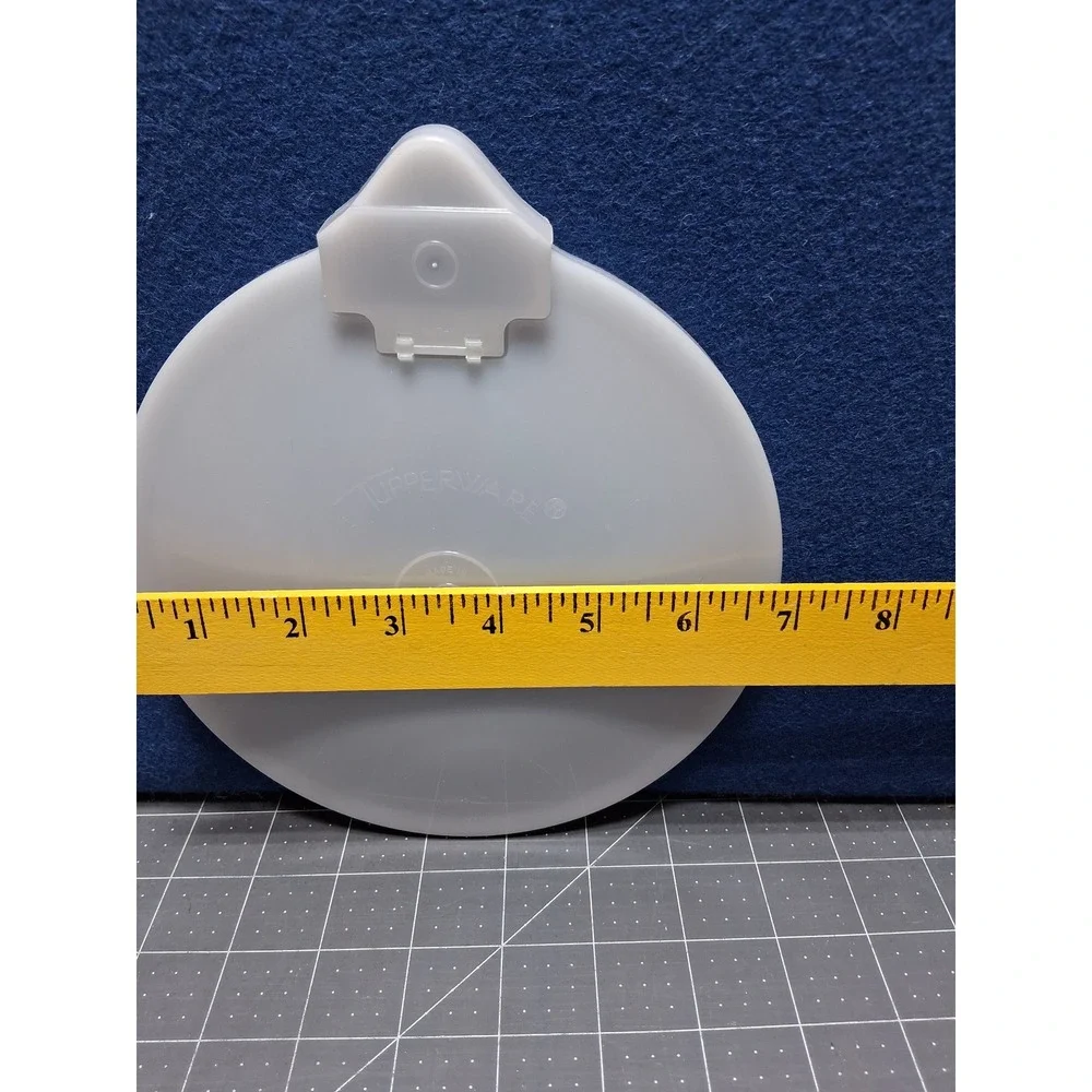 Tupperware Replacement Lid 696 3 White Round Flip‎ Top Pour Spout 697 7 7 5 Inch